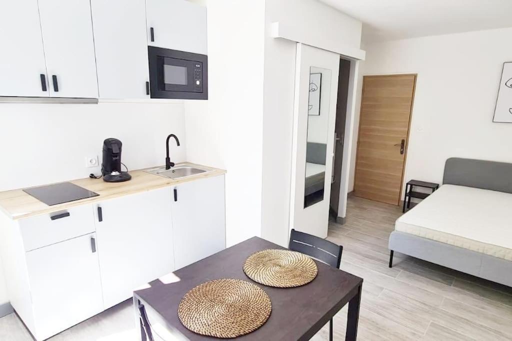Pia - Studio 1Er Climatise 2 Pers Avignon Luaran gambar